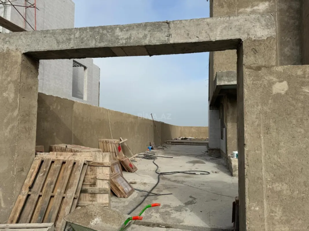 Satılır 7 otaqlı həyət evi 500 m²