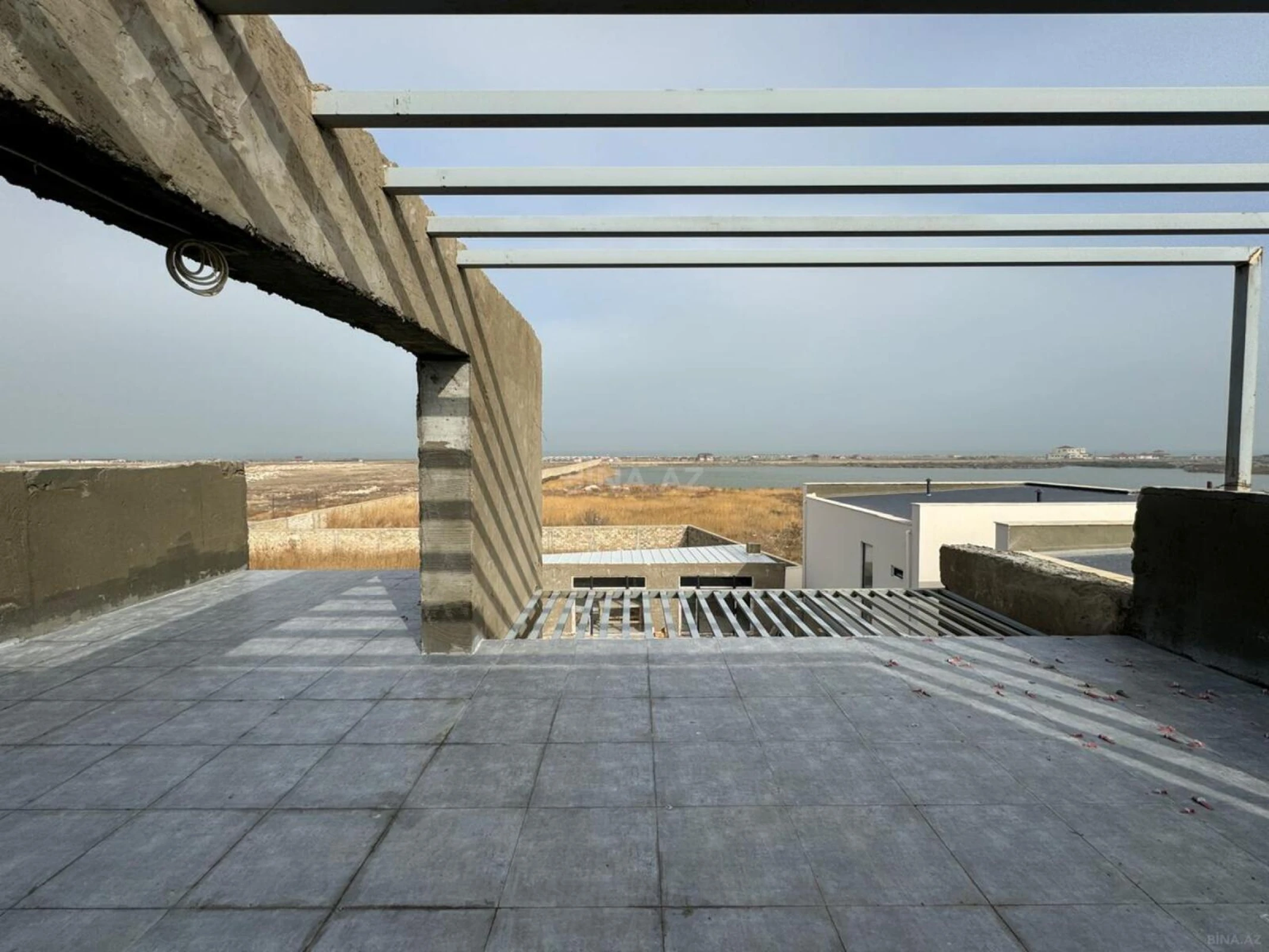 Satılır 7 otaqlı həyət evi 500 m²