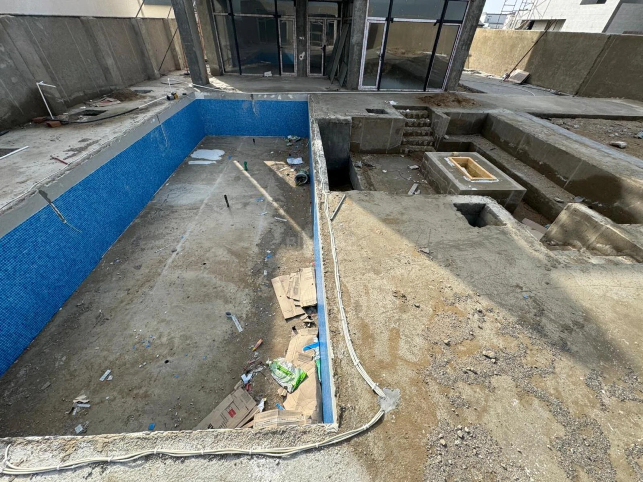 Satılır 7 otaqlı həyət evi 500 m²