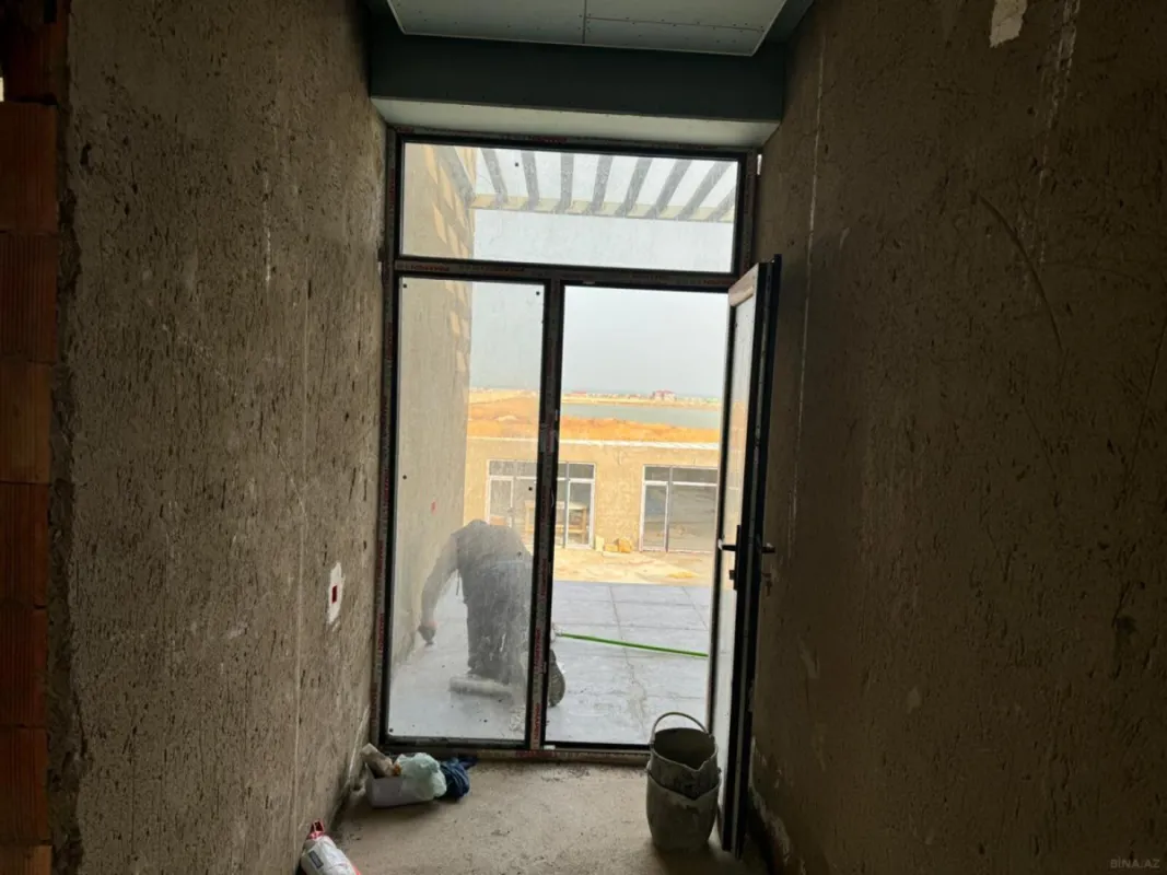 Satılır 7 otaqlı həyət evi 500 m²