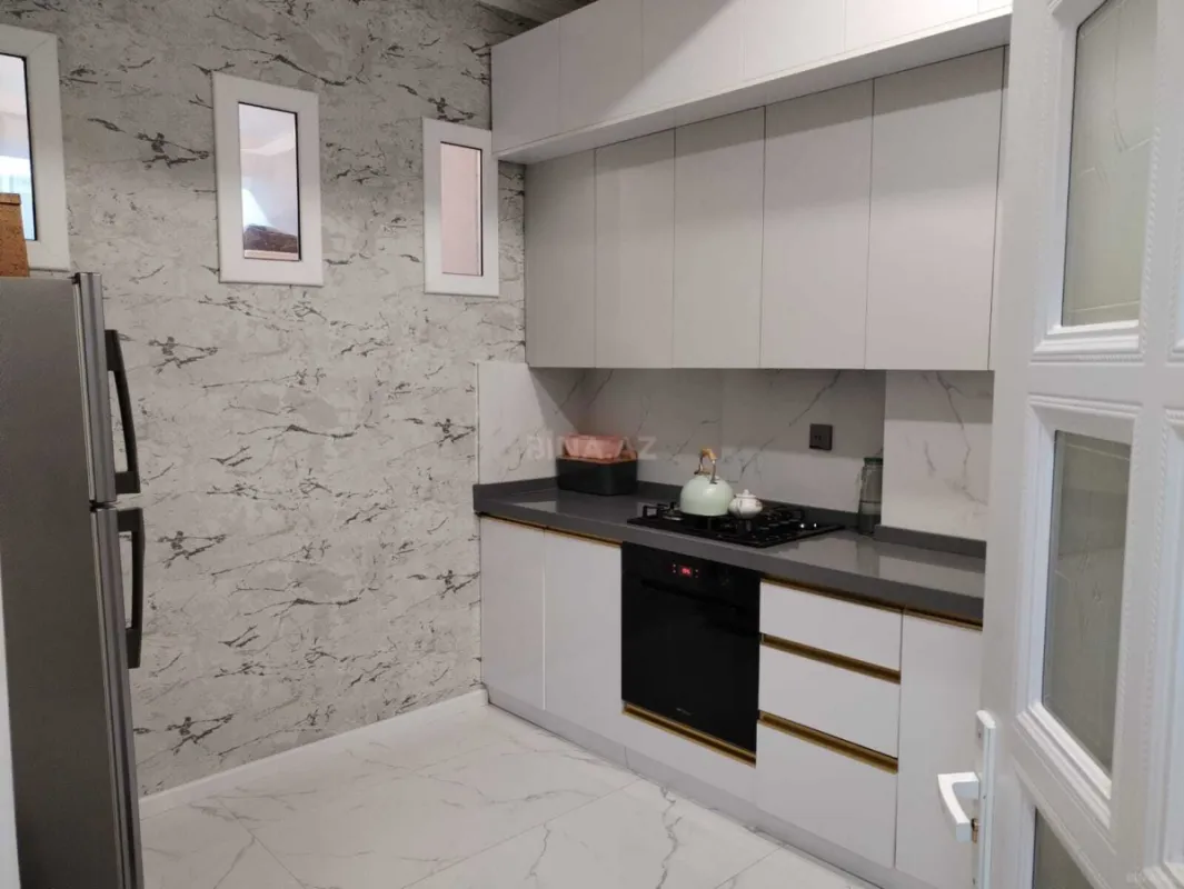 Satılır 2 otaqlı mənzil 57 m²