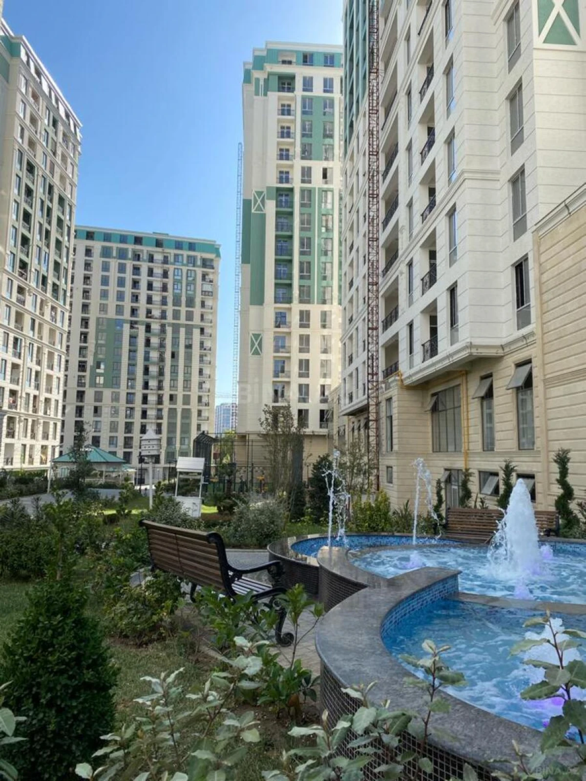 Satılır 2 otaqlı mənzil 57 m²