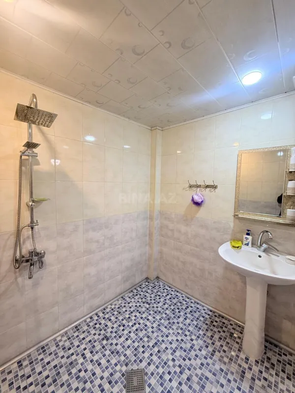 Satılır 3 otaqlı mənzil 105 m²