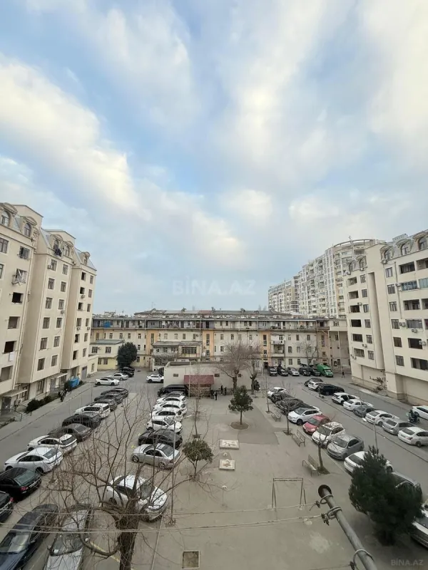 Satılır 3 otaqlı mənzil 105 m²