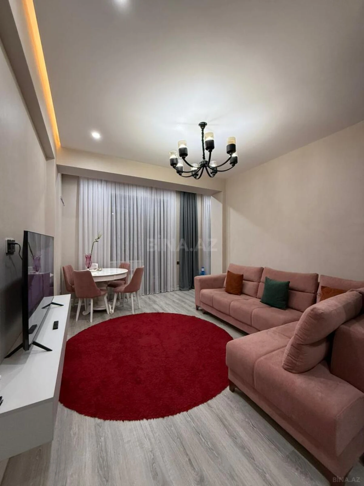 Satılır 2 otaqlı mənzil 72 m²