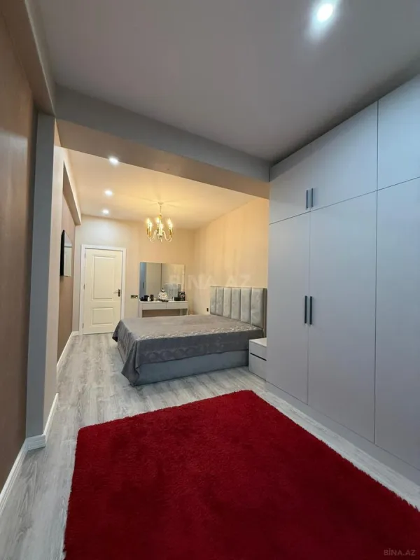 Satılır 2 otaqlı mənzil 72 m²