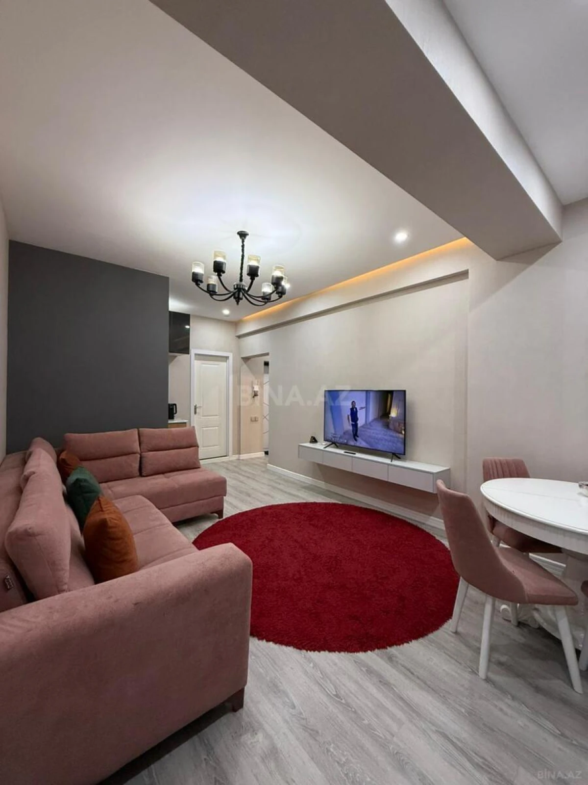 Satılır 2 otaqlı mənzil 72 m²