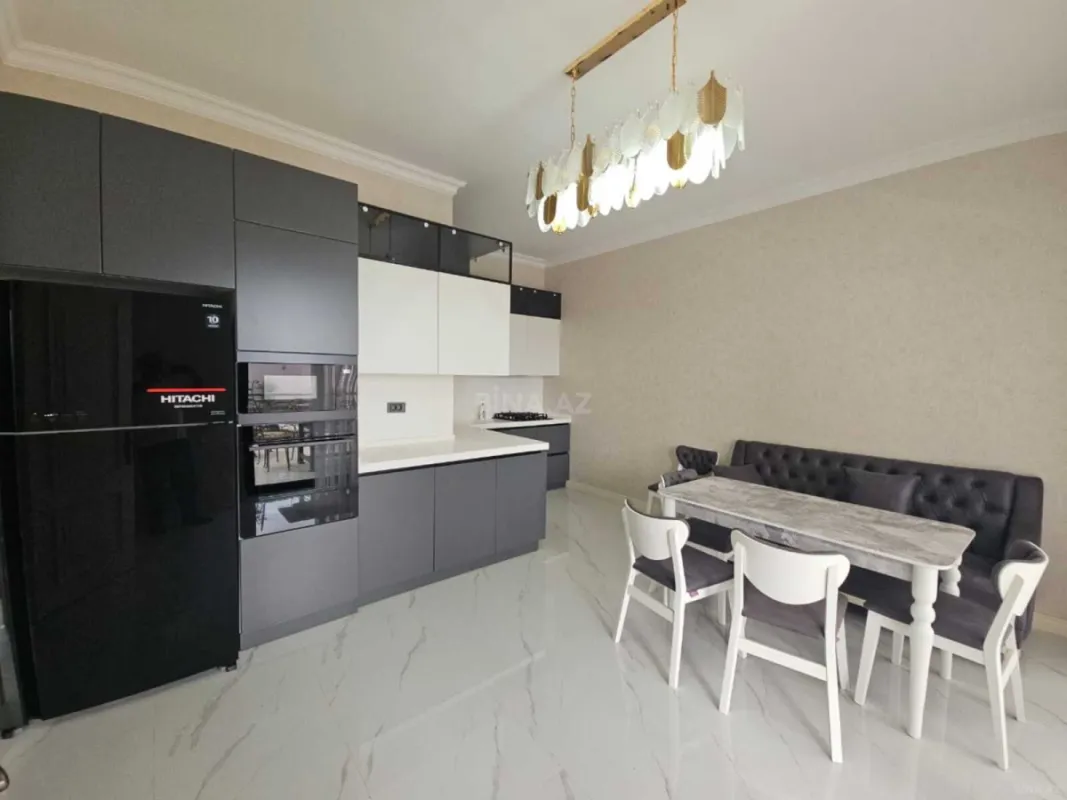 Satılır 5 otaqlı həyət evi 260 m²