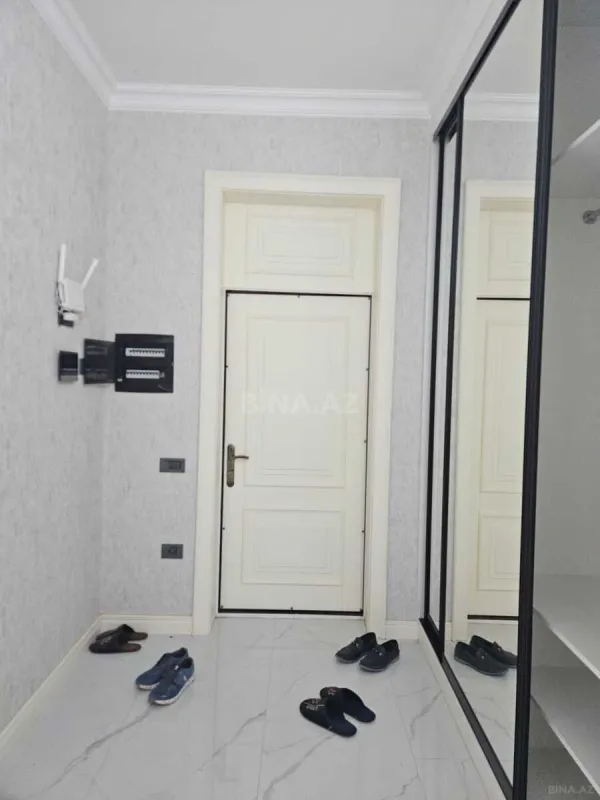 Satılır 5 otaqlı həyət evi 260 m²