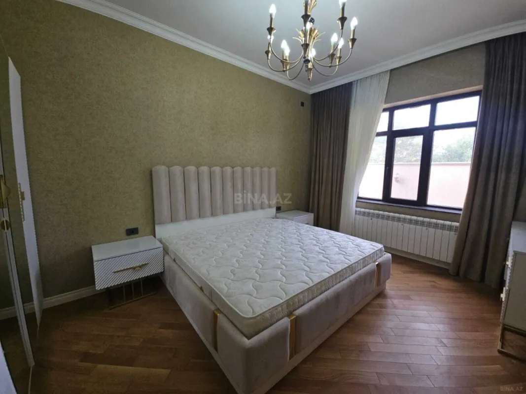 Satılır 5 otaqlı həyət evi 260 m²
