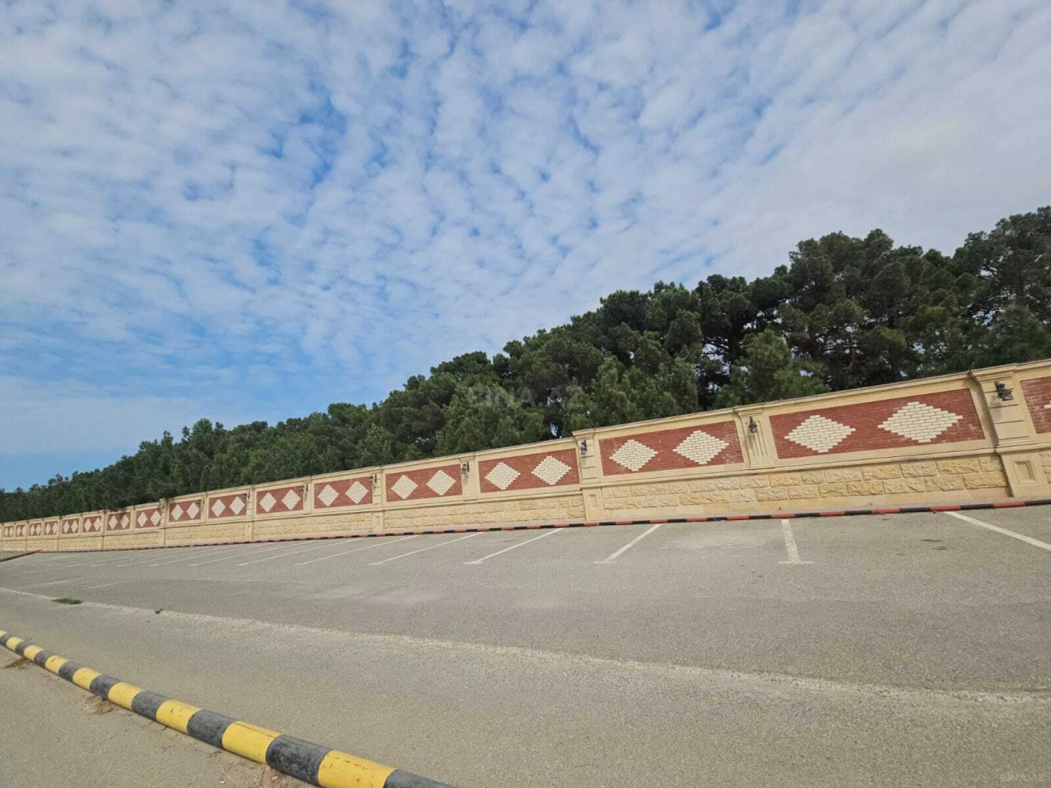 Satılır 5 otaqlı həyət evi 260 m²