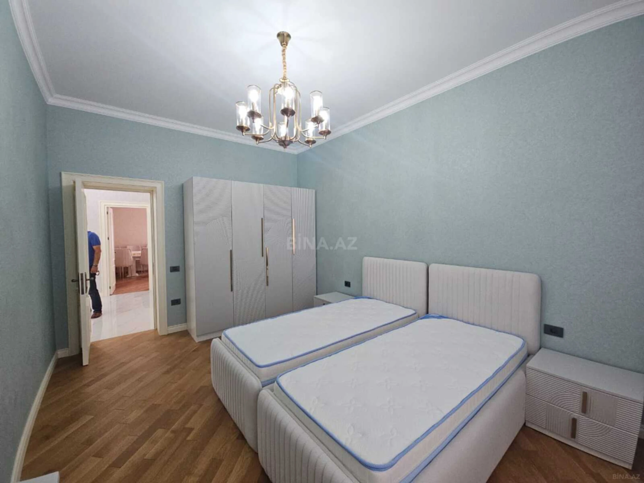 Satılır 5 otaqlı həyət evi 260 m²