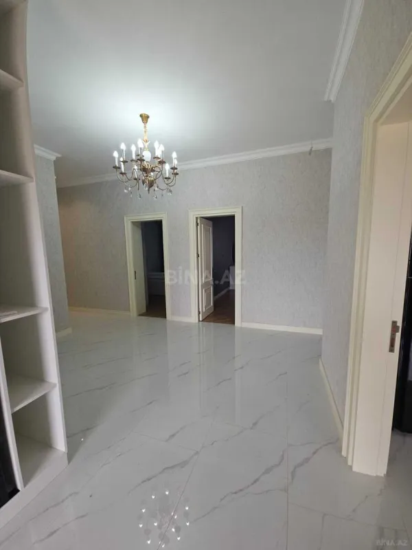 Satılır 5 otaqlı həyət evi 260 m²