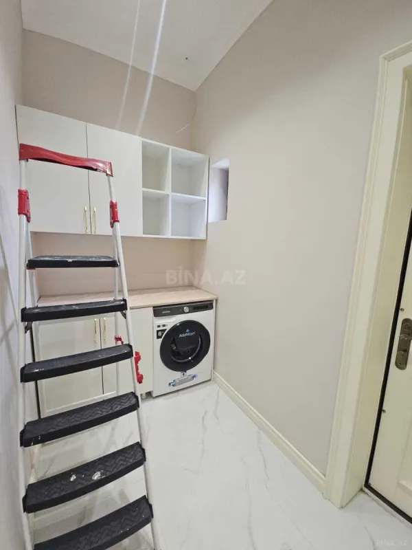 Satılır 5 otaqlı həyət evi 260 m²