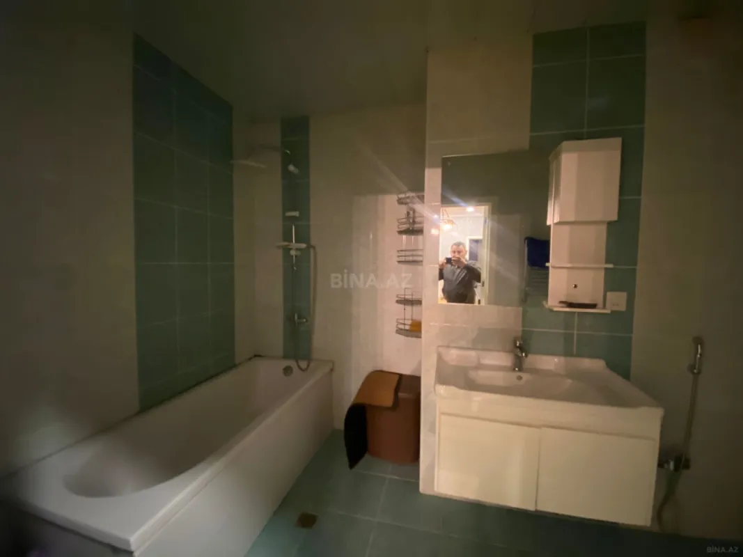 Kirayə verilir 2 otaqlı mənzil 120 m²