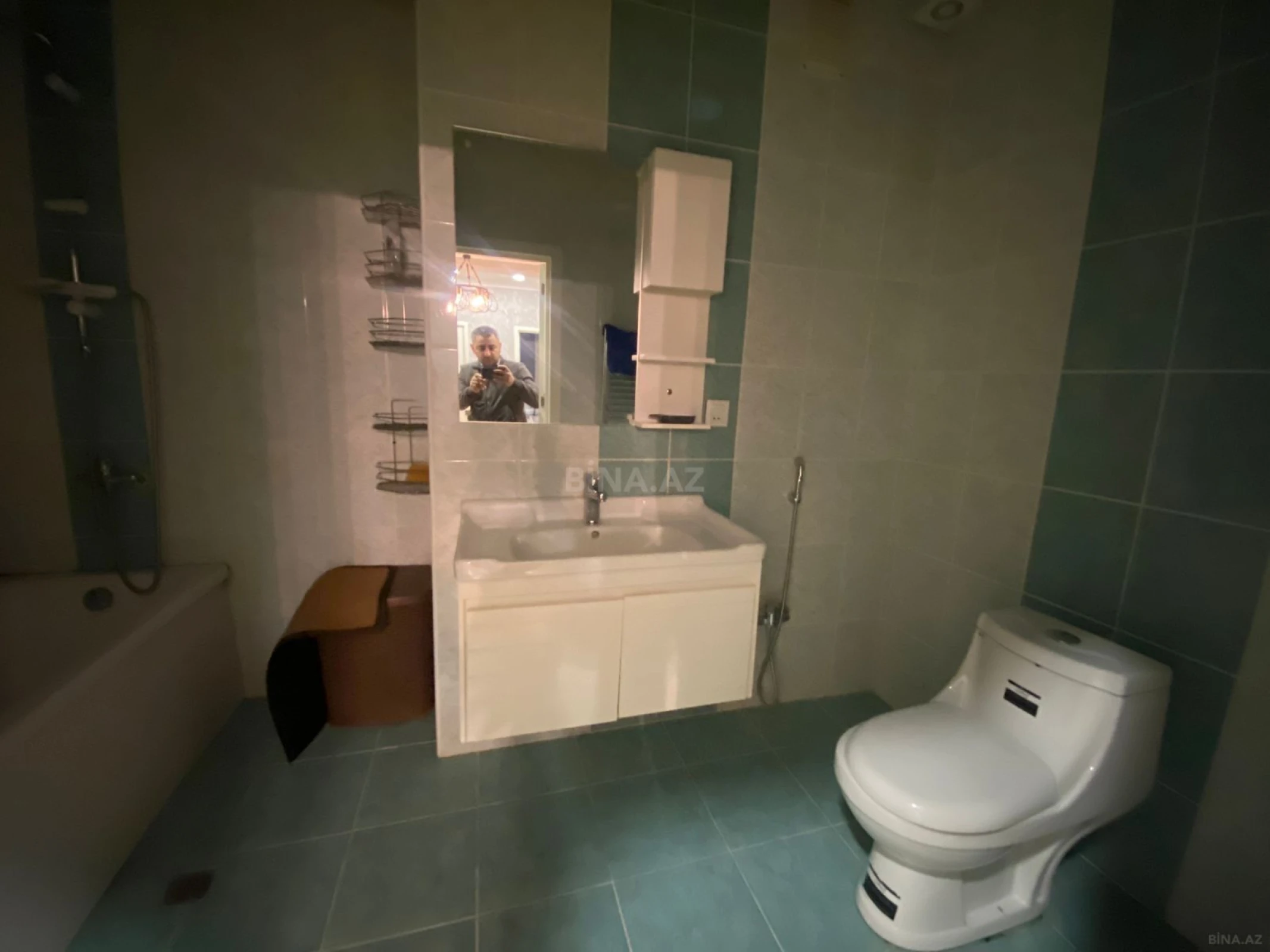 Kirayə verilir 2 otaqlı mənzil 120 m²