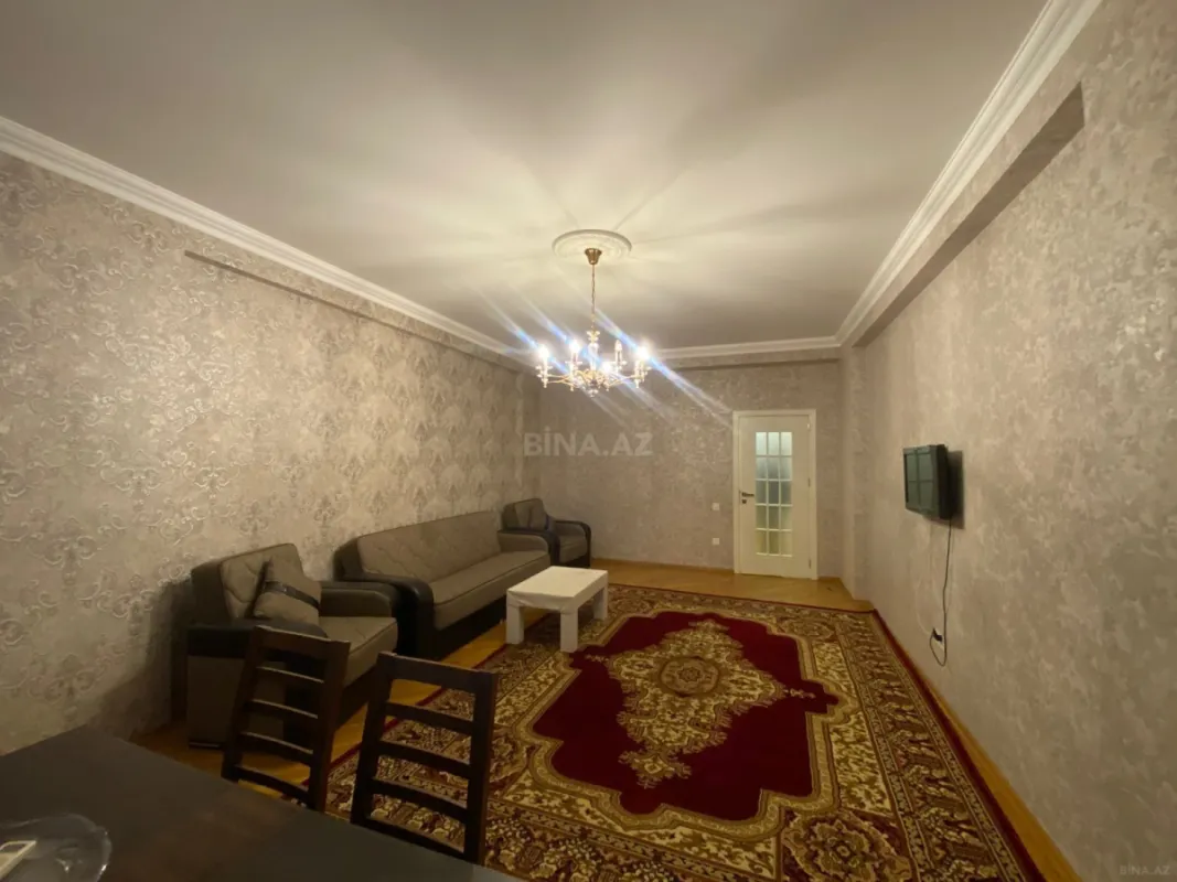 Kirayə verilir 2 otaqlı mənzil 120 m²