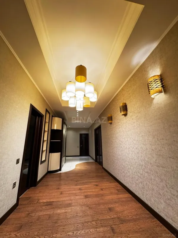 Kirayə verilir 3 otaqlı mənzil 165 m²