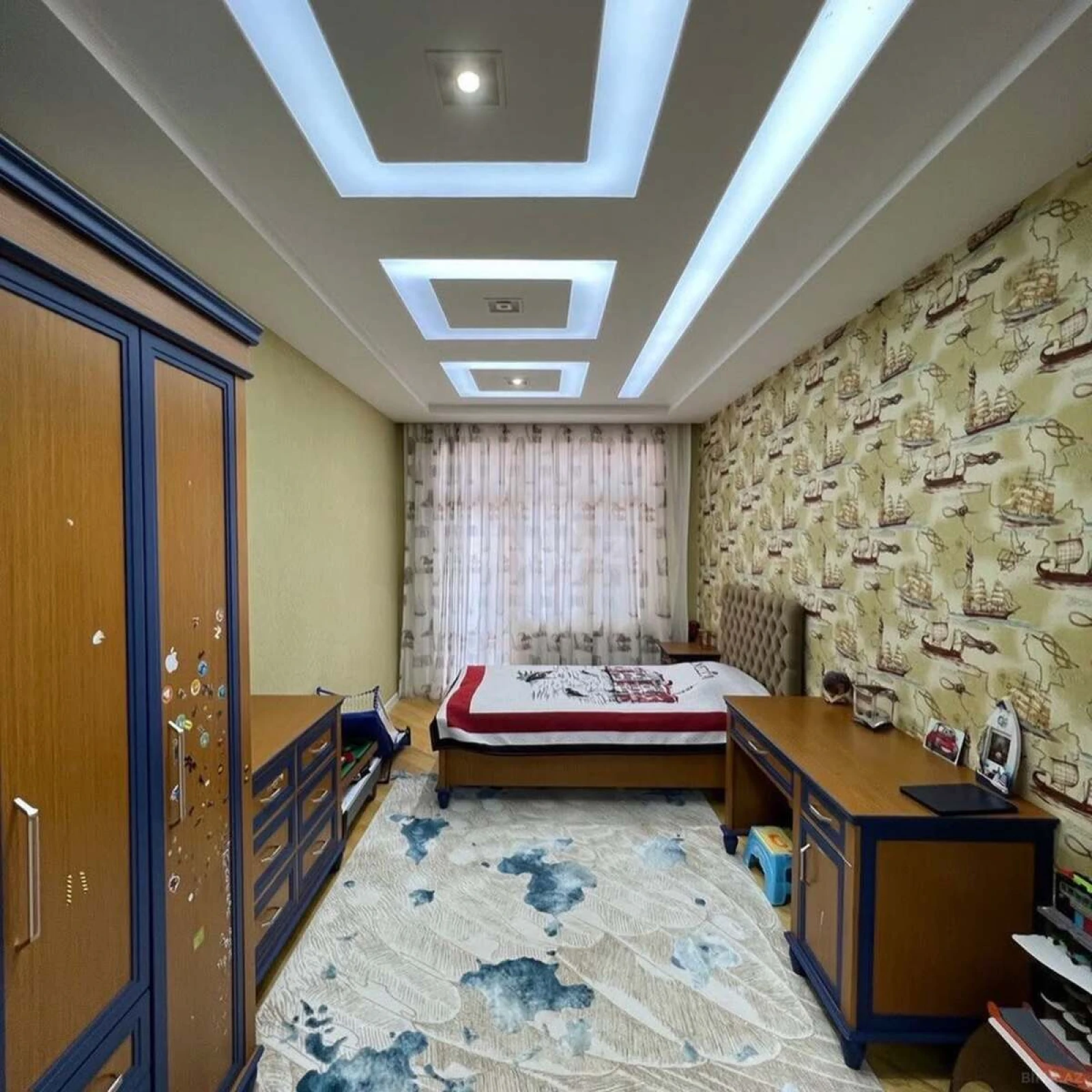 Satılır 5 otaqlı mənzil 226 m²