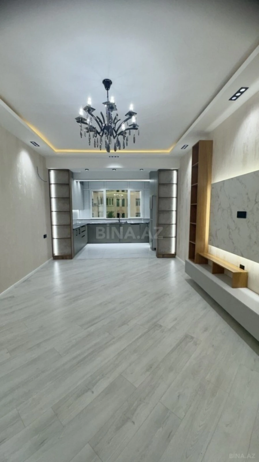 Satılır 4 otaqlı mənzil 112 m²