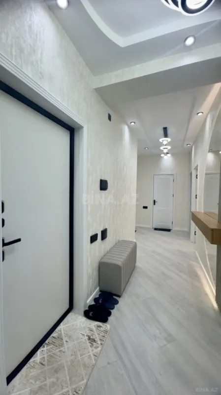 Satılır 4 otaqlı mənzil 112 m²