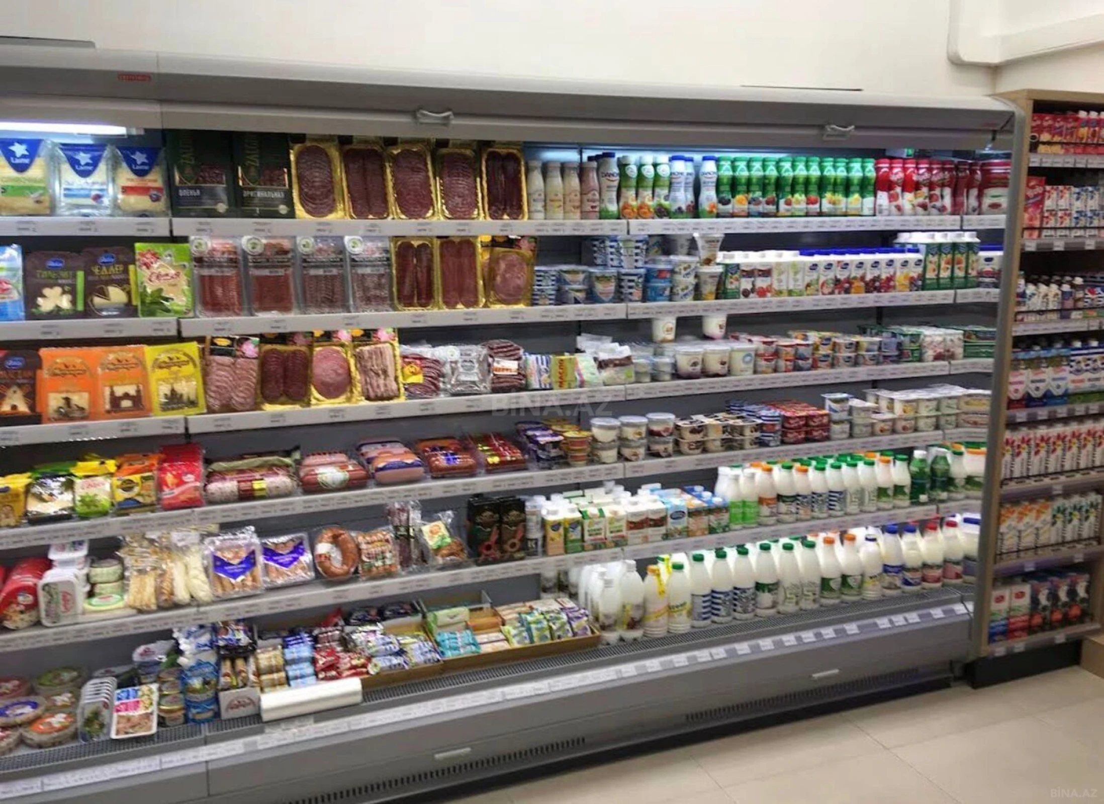 Satılır obyekt 61 m²