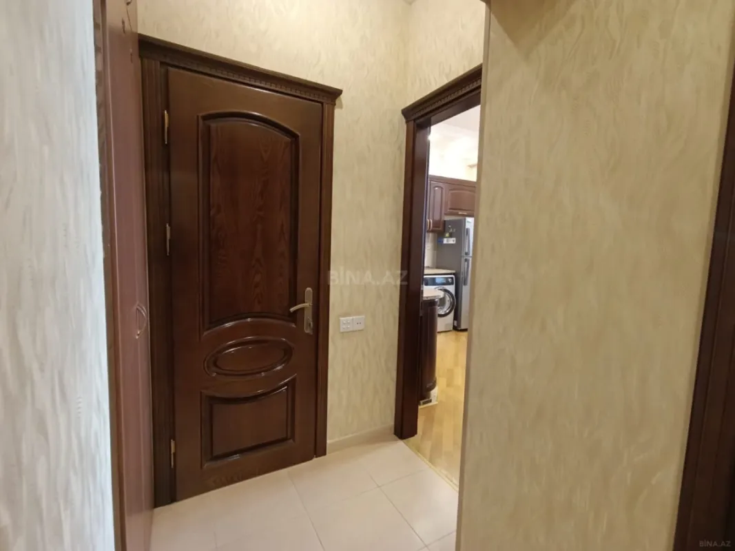 Satılır 1 otaqlı mənzil 60 m²