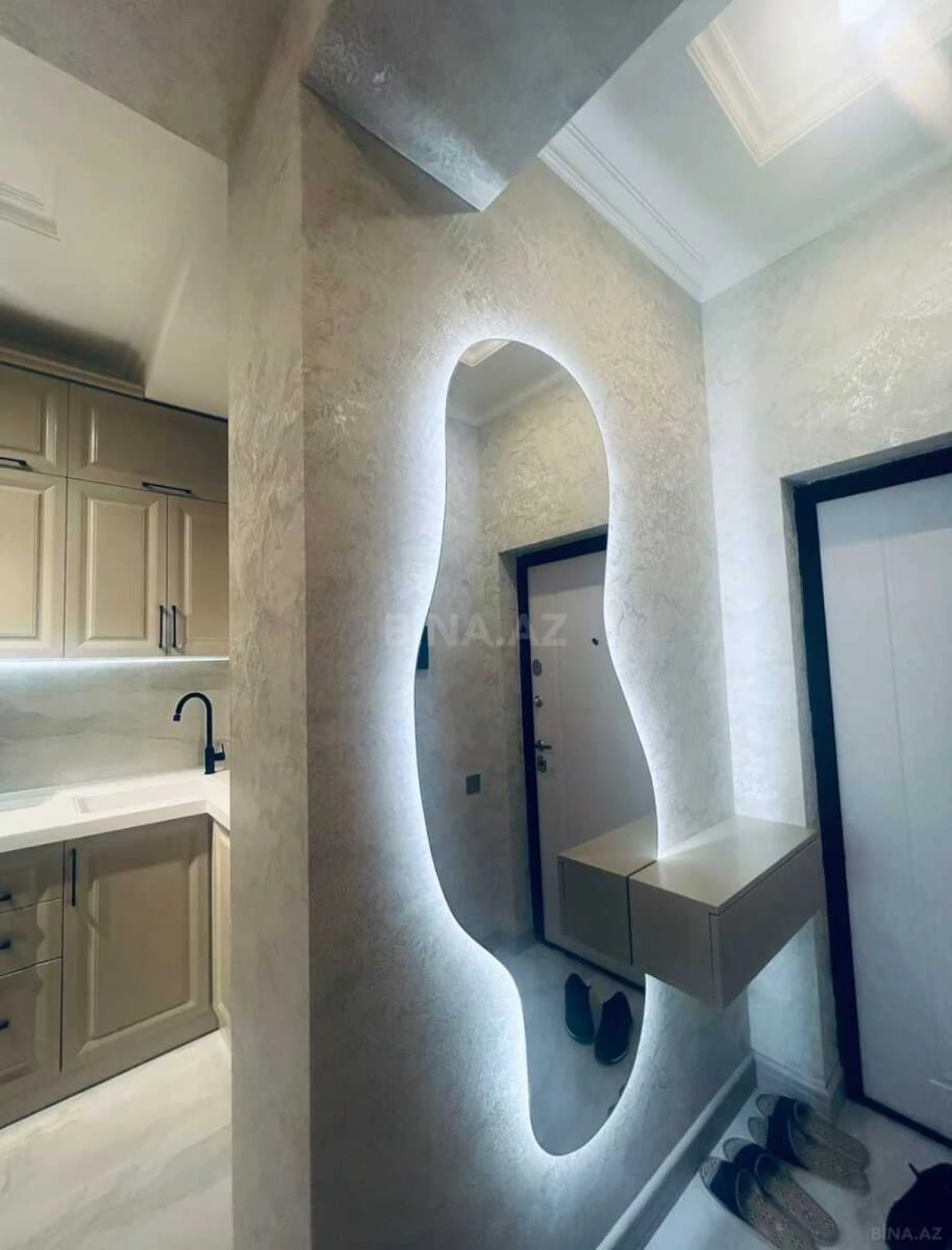 Satılır 3 otaqlı mənzil 76 m²