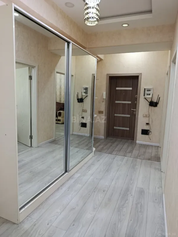 Kirayə verilir 3 otaqlı mənzil 110 m²