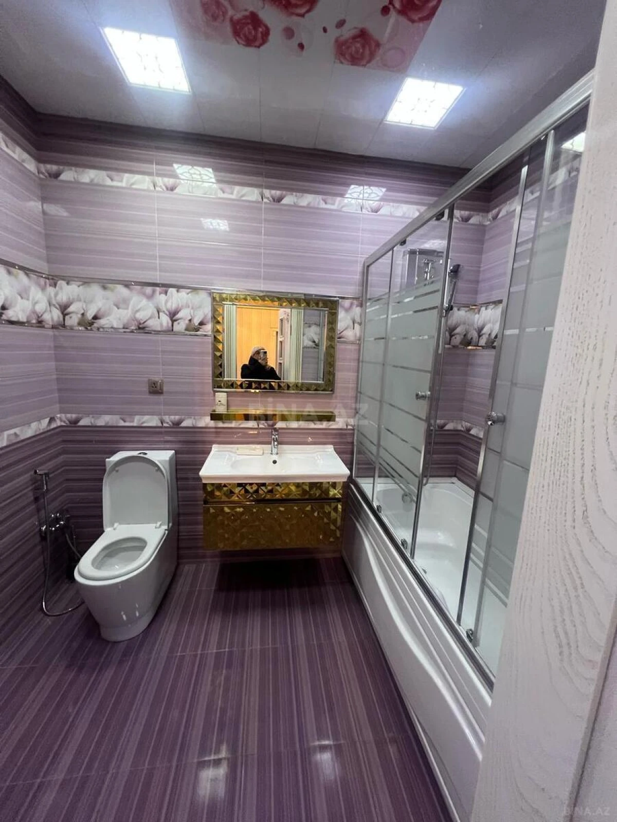 Kirayə verilir 2 otaqlı mənzil 86 m²