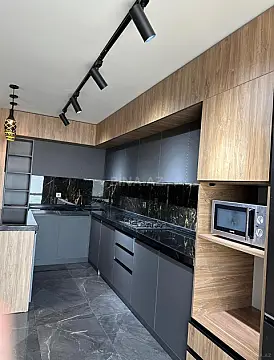 Satılır 2 otaqlı mənzil 80 m²