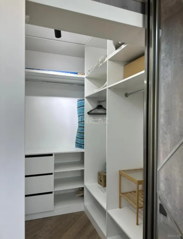 Satılır 2 otaqlı mənzil 80 m²