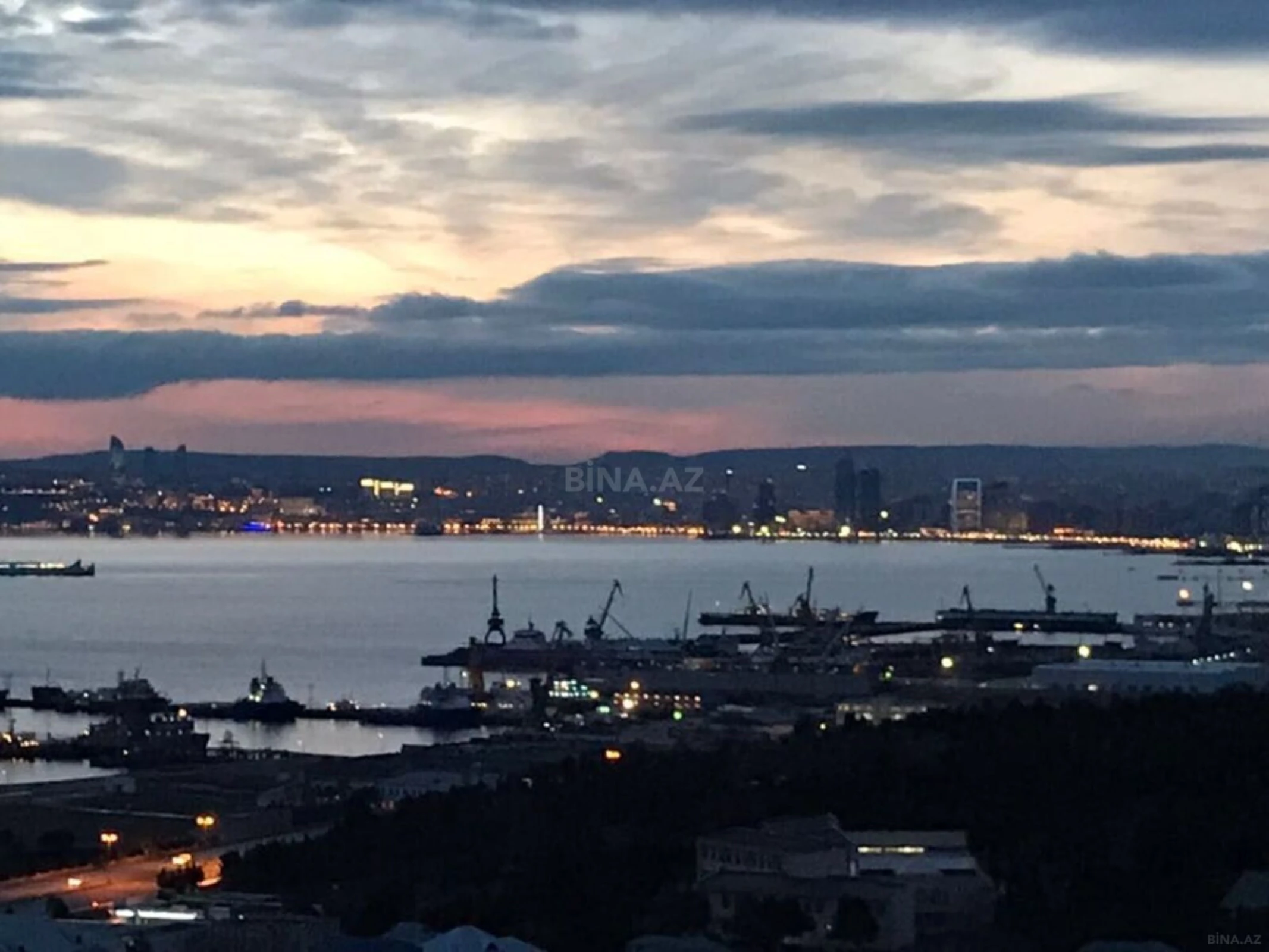 Satılır 2 otaqlı mənzil 80 m²