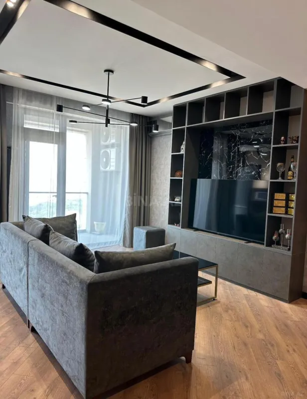 Satılır 2 otaqlı mənzil 80 m²