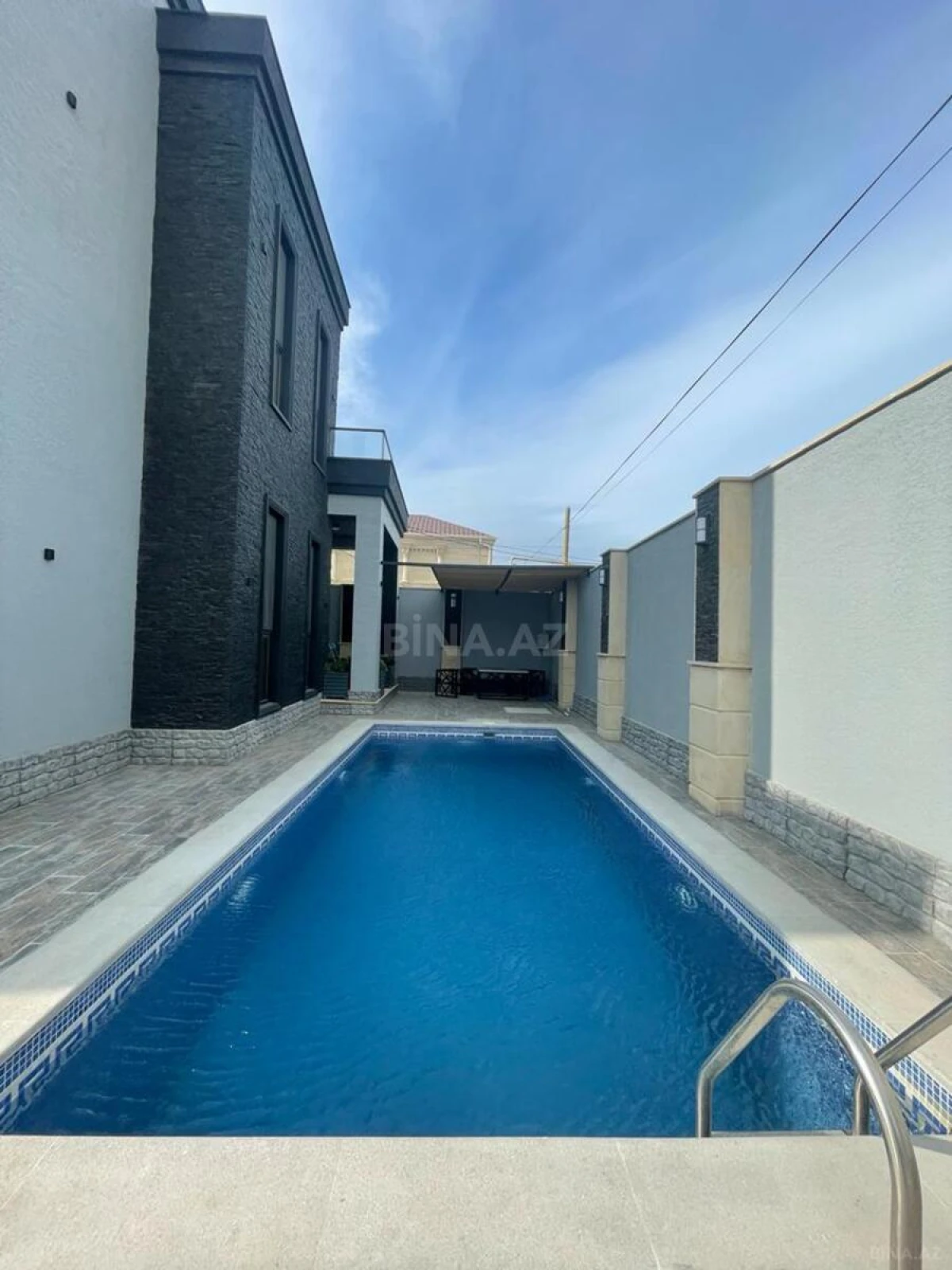 Kirayə verilir 5 otaqlı həyət evi 220 m²