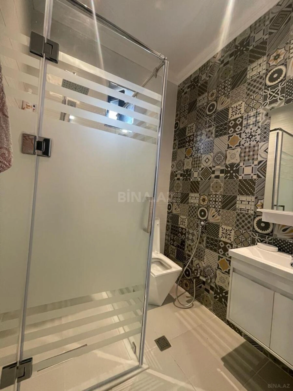 Kirayə verilir 5 otaqlı həyət evi 220 m²