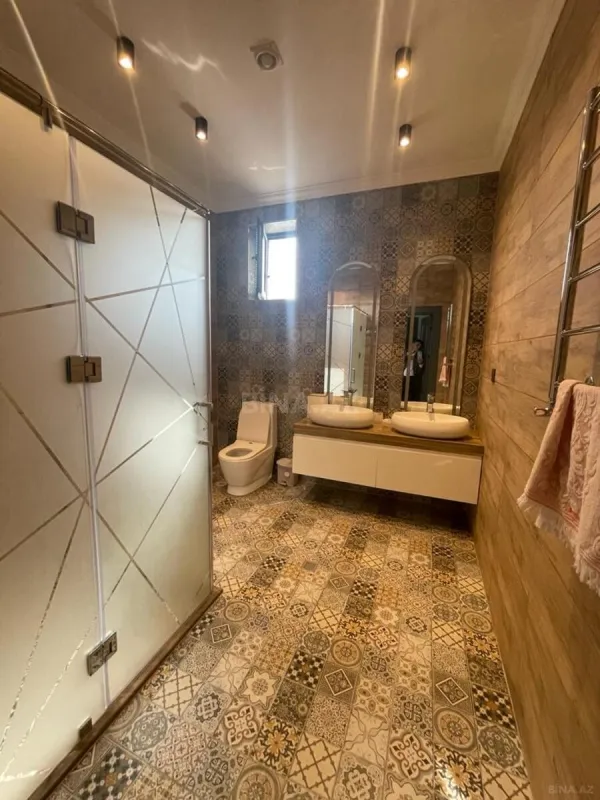 Kirayə verilir 5 otaqlı həyət evi 220 m²