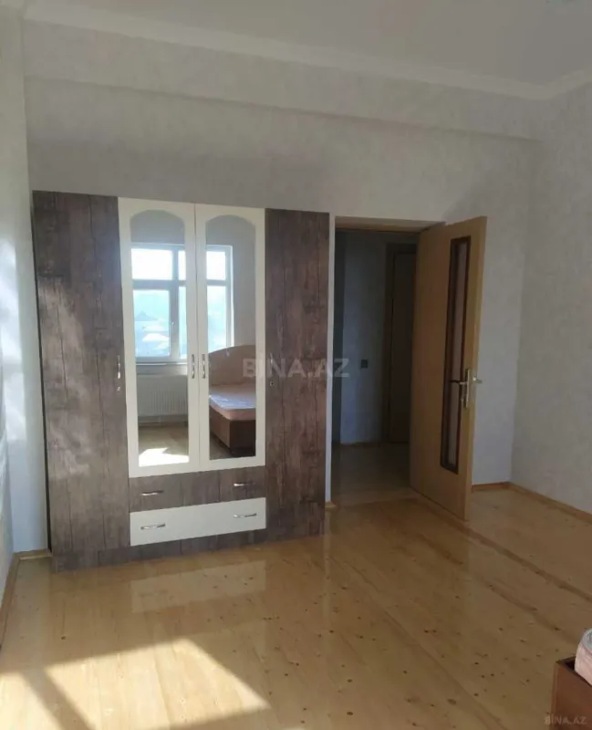 Satılır 2 otaqlı mənzil 90 m²