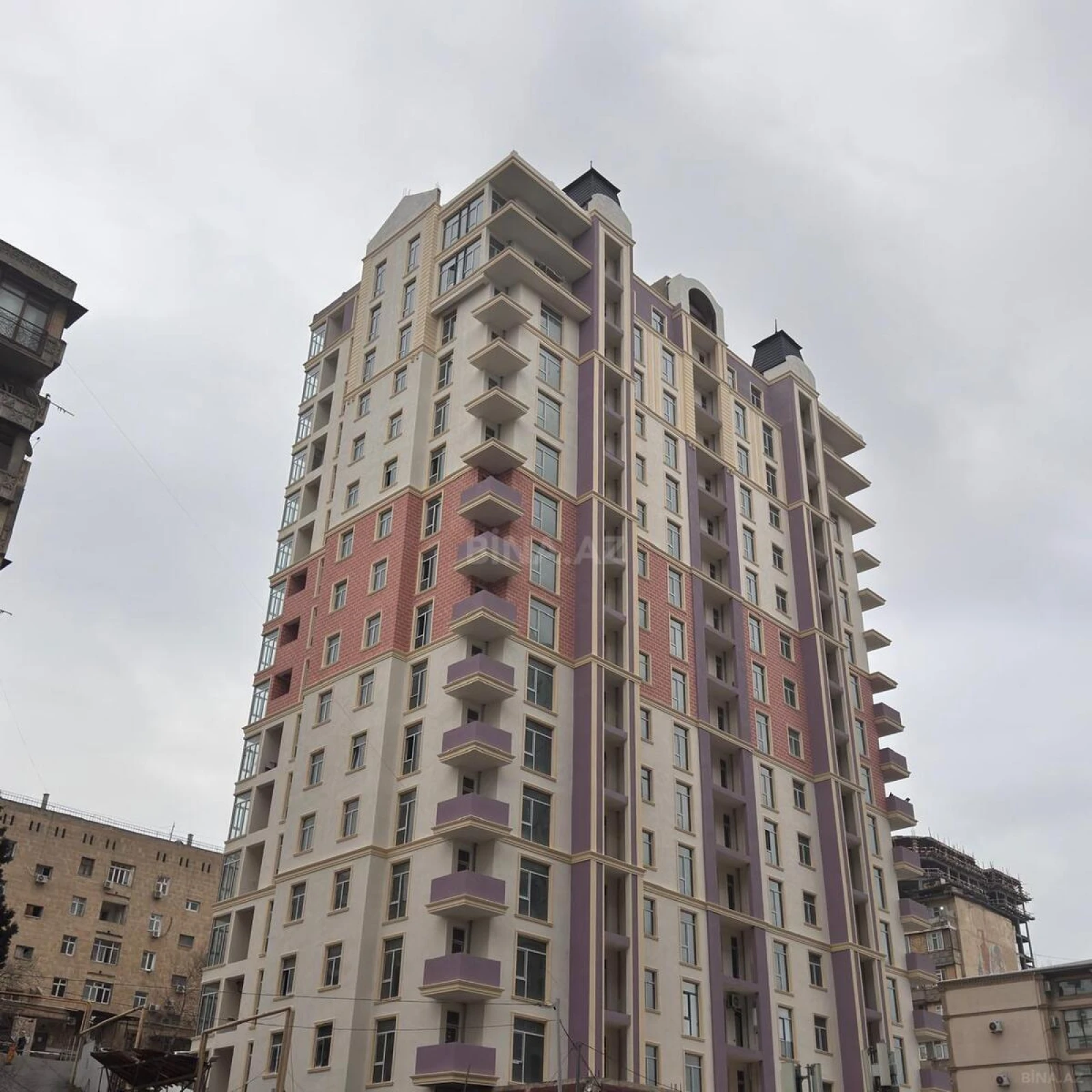 Satılır 1 otaqlı mənzil 55 m²