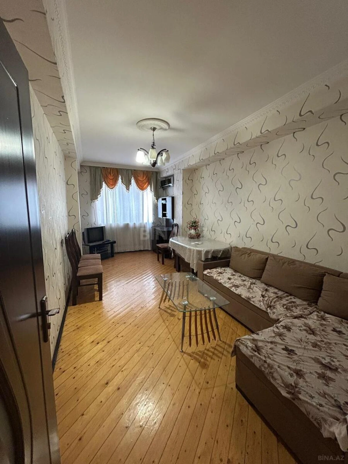 Satılır 2 otaqlı mənzil 68 m²