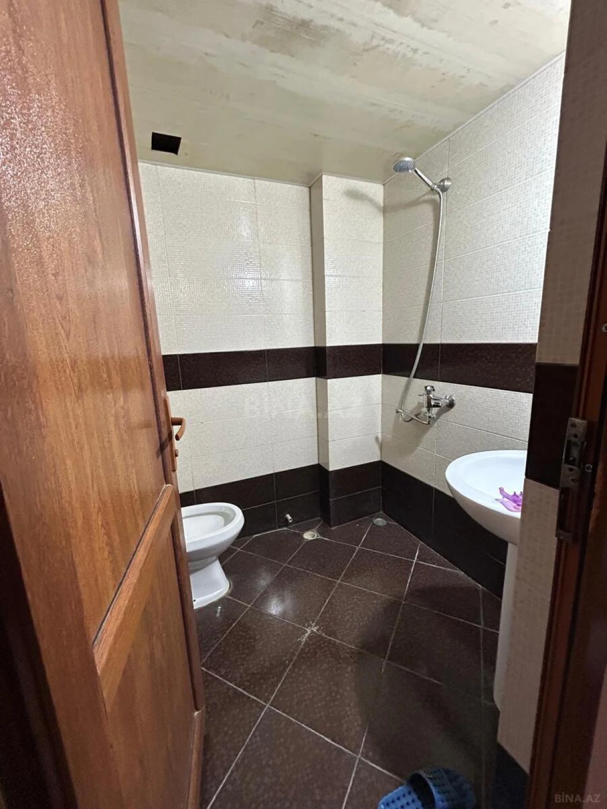 Satılır 2 otaqlı mənzil 68 m²