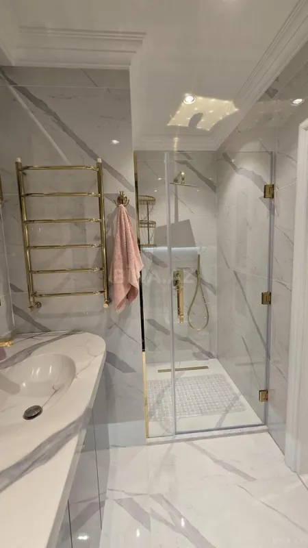 Kirayə verilir 2 otaqlı mənzil 100 m²