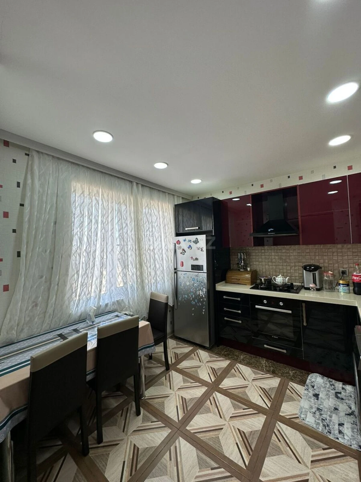 Satılır 3 otaqlı mənzil 101 m²