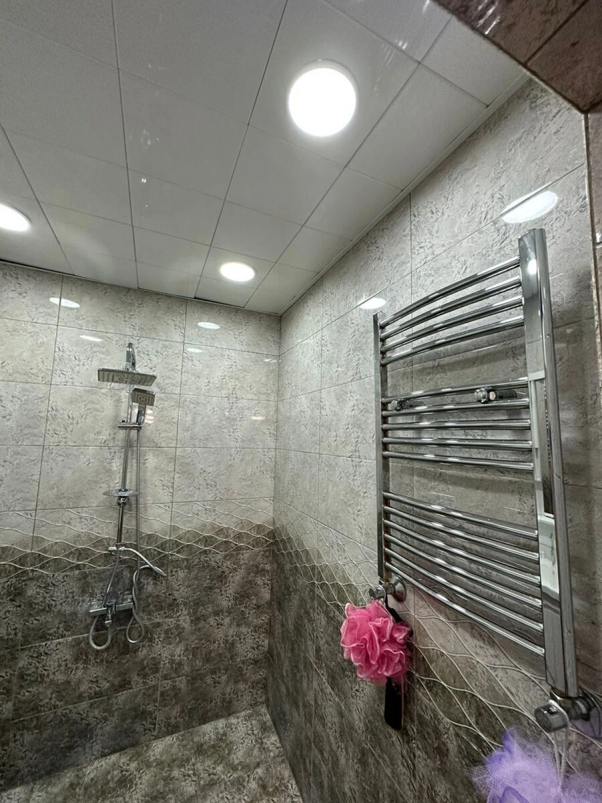 Satılır 3 otaqlı mənzil 101 m²