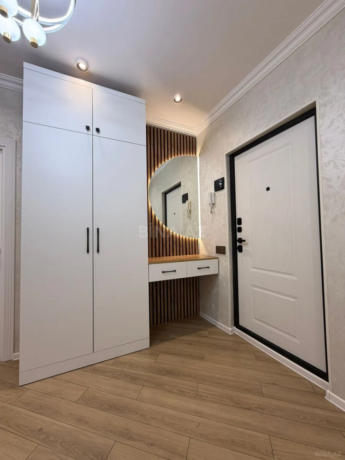 Satılır 3 otaqlı mənzil 70 m²