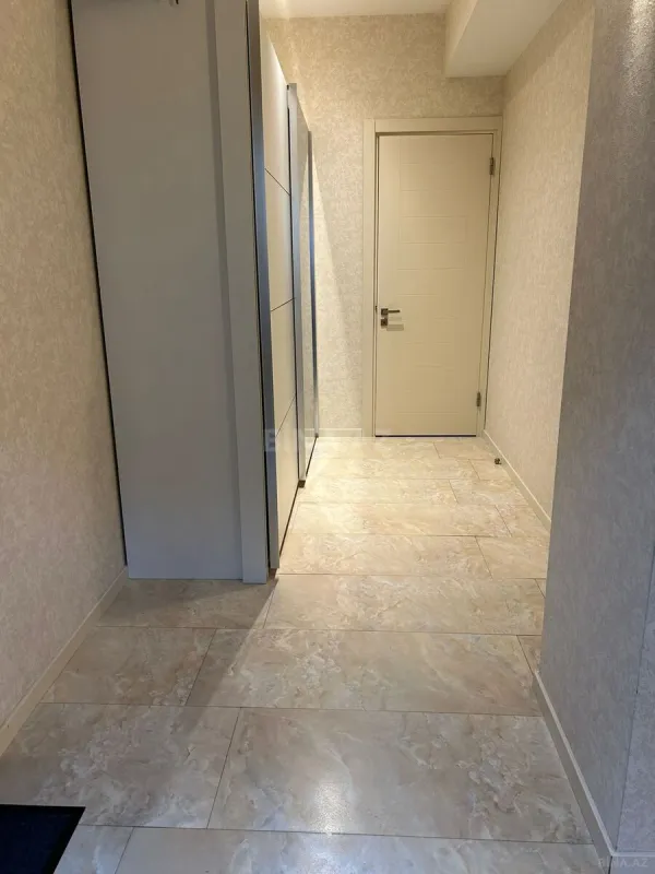 Kirayə verilir 2 otaqlı mənzil 90 m²