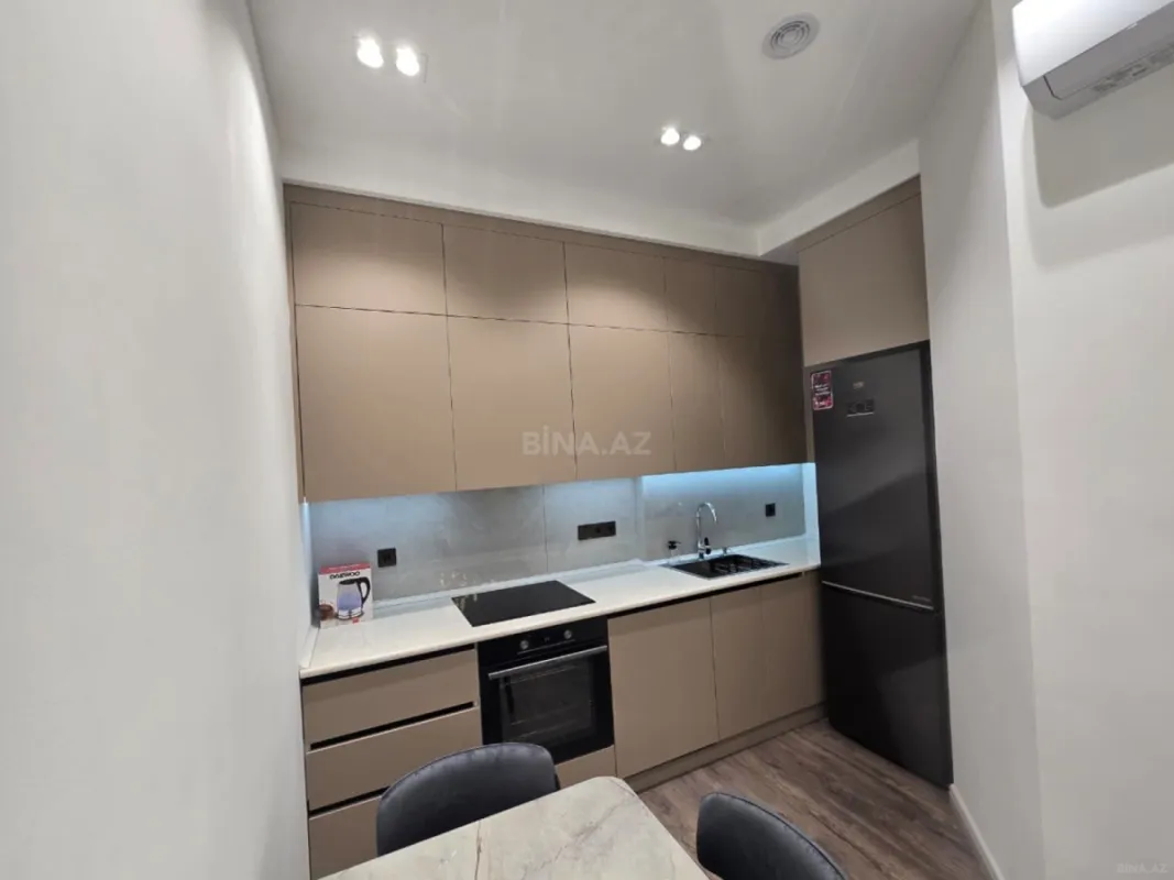 Kirayə verilir 3 otaqlı mənzil 117 m²