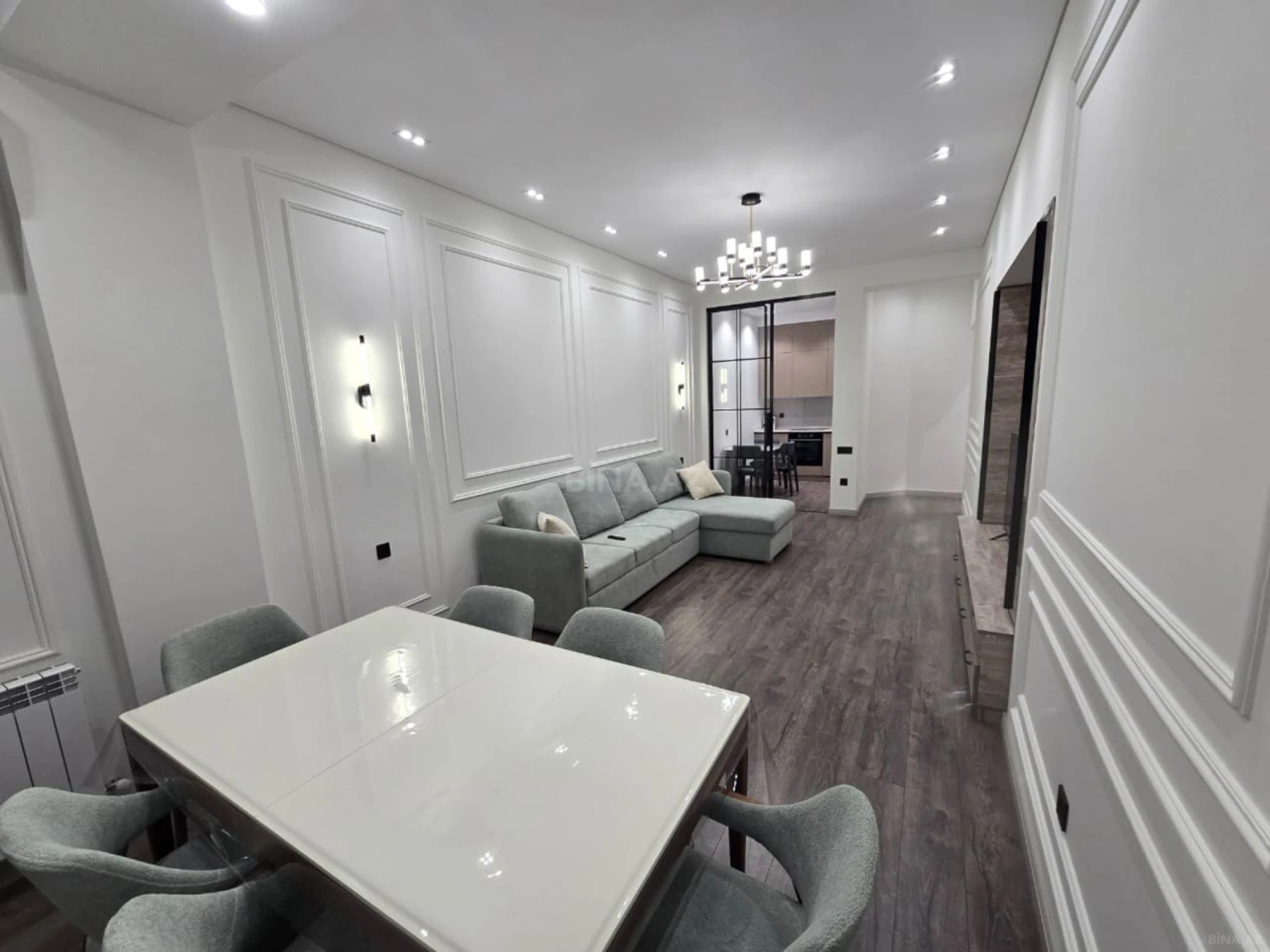 Kirayə verilir 3 otaqlı mənzil 117 m²