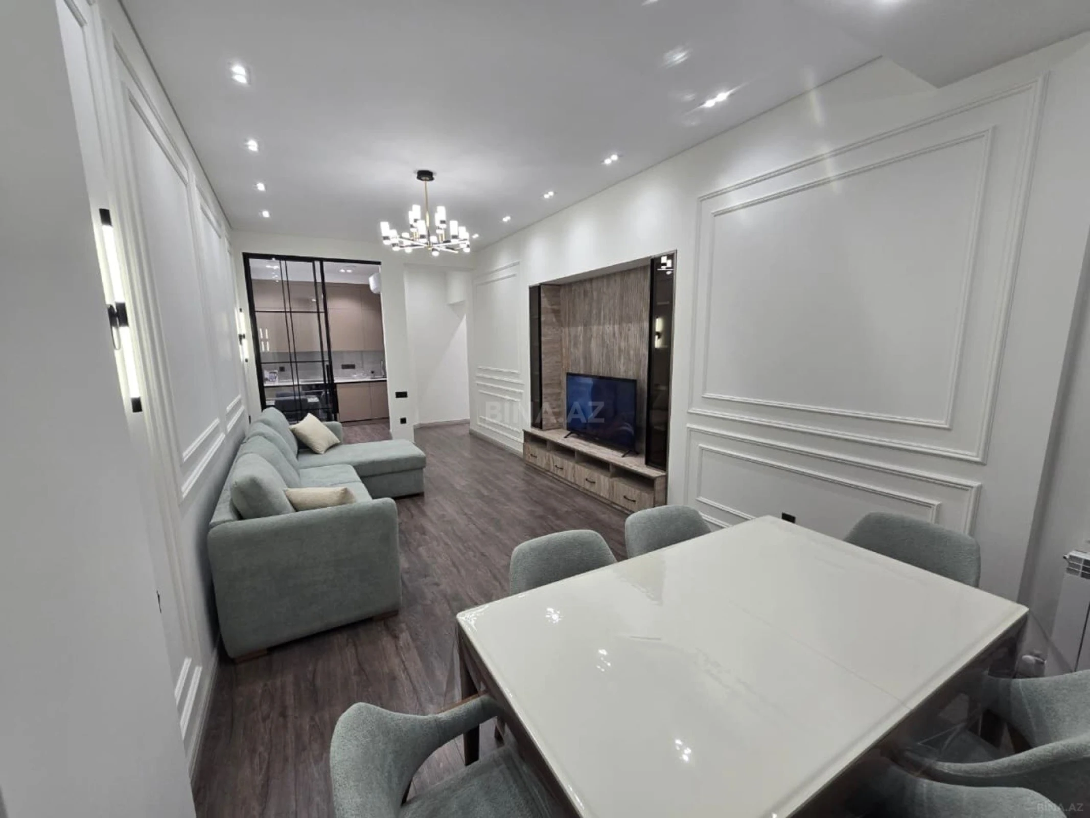 Kirayə verilir 3 otaqlı mənzil 117 m²