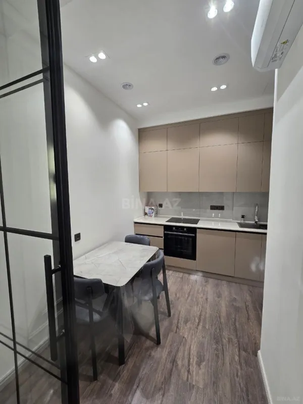Kirayə verilir 3 otaqlı mənzil 117 m²